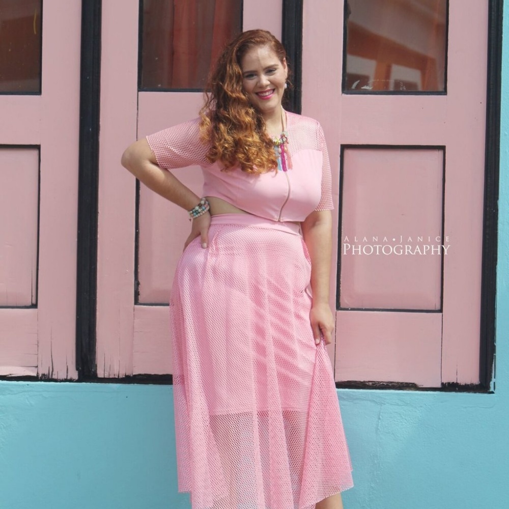 Pink Mesh Set | Plus Size - Picture 2 of 5